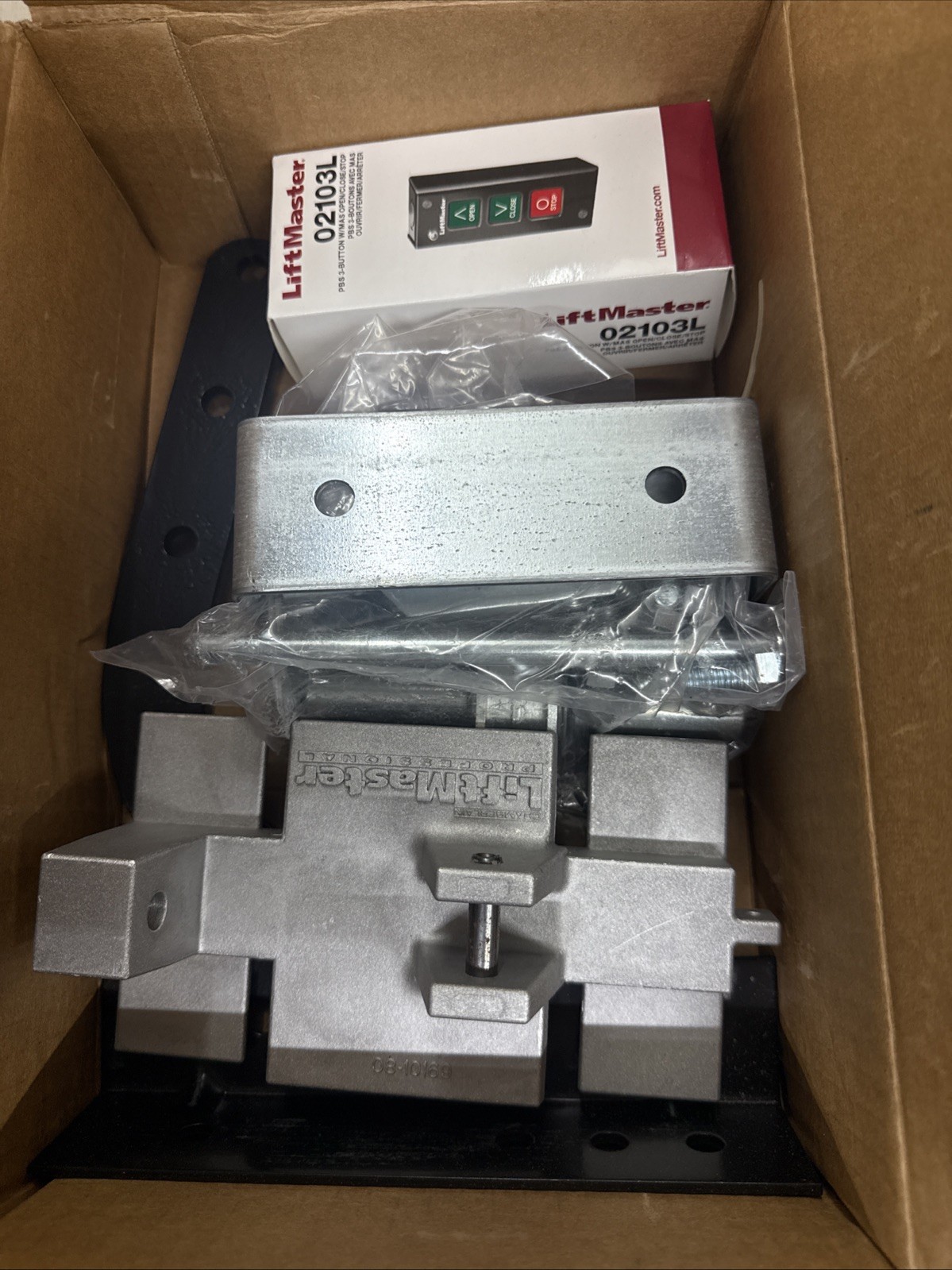 LiftMaster Logic 5.0 1/2 HP Commercial Door T501L5 E79930 – Read