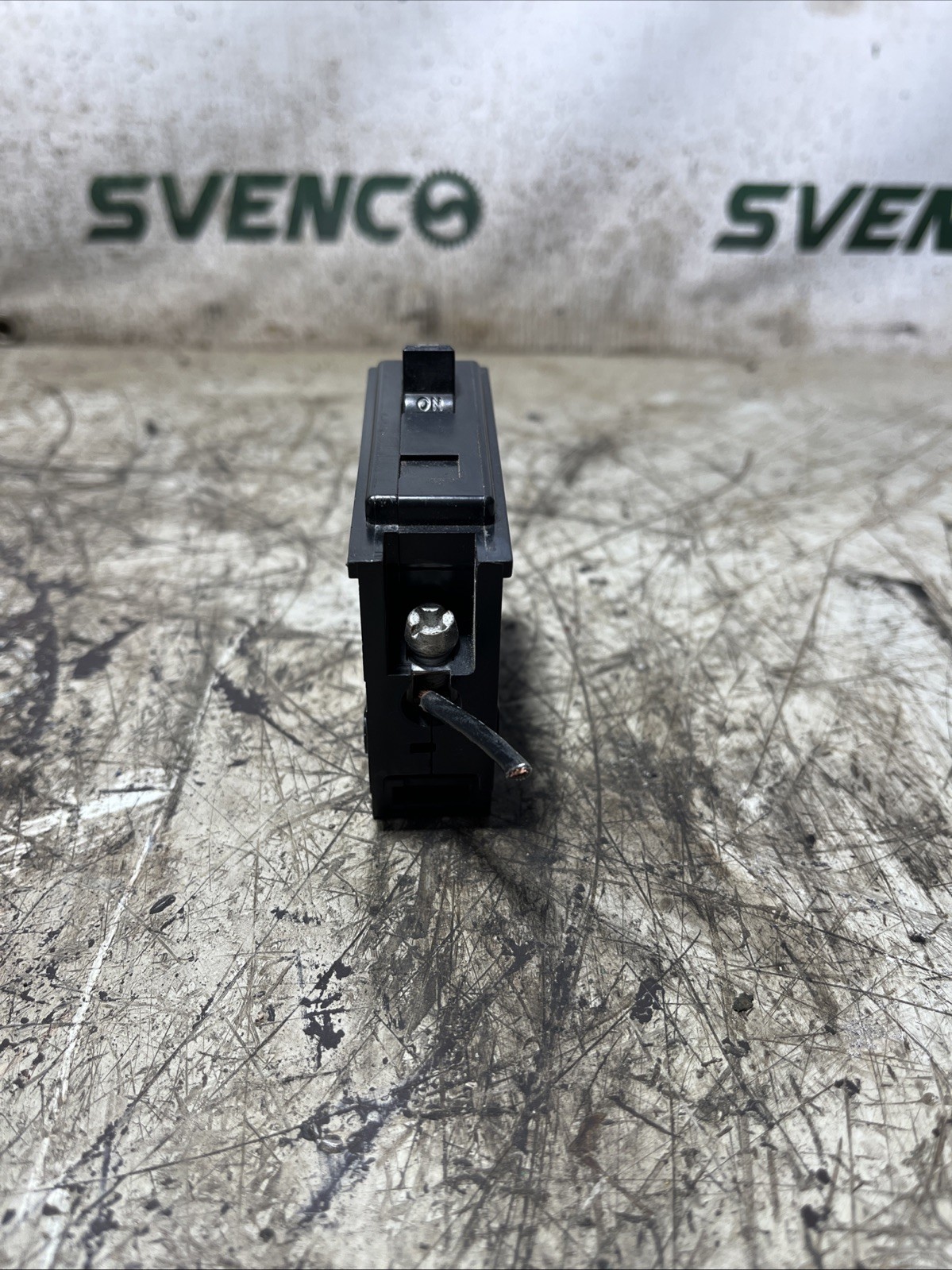 Cutler-Hammer Industrial Plug-In Breaker 101230