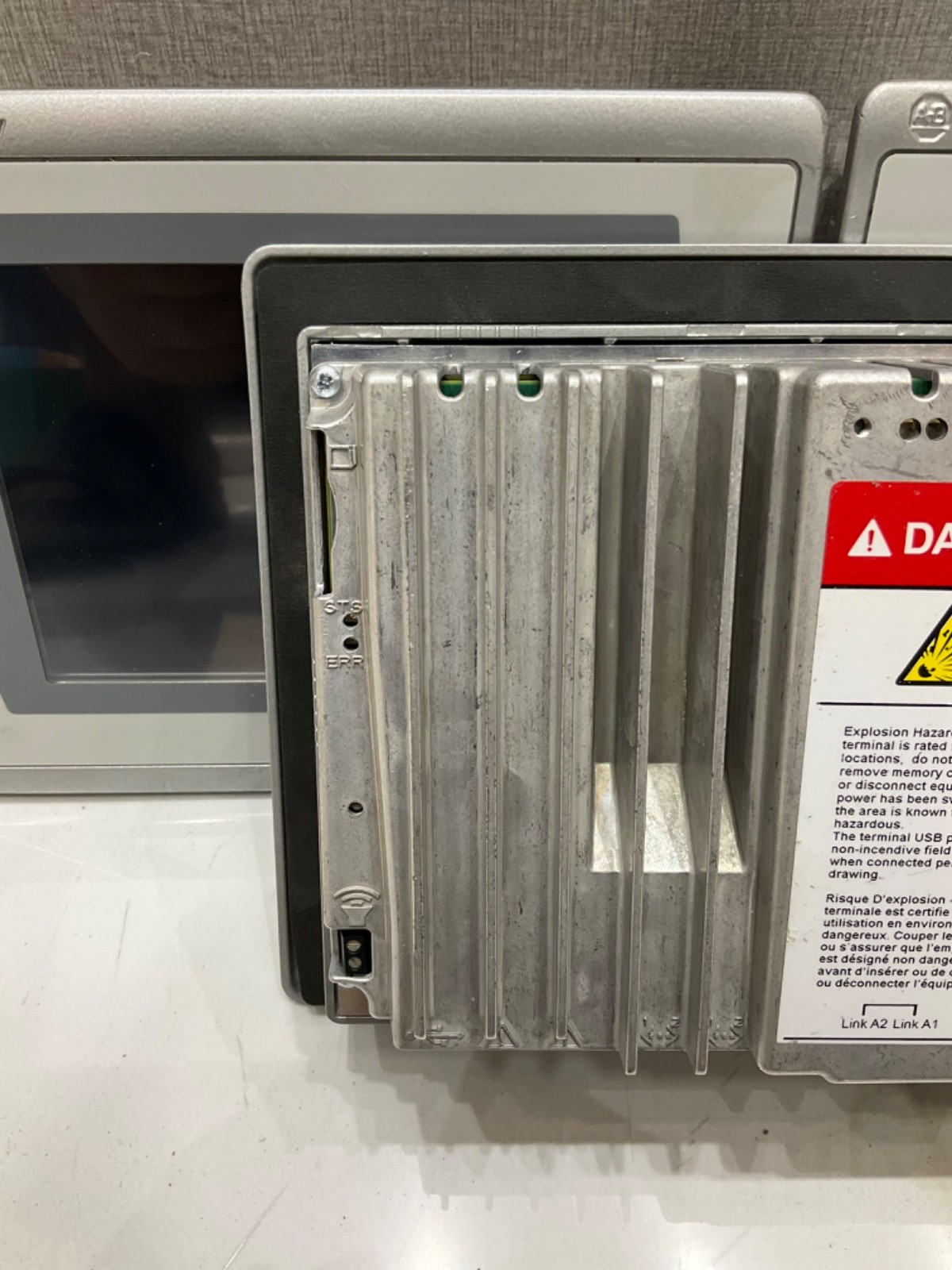 ALLEN BRADLEY 2711P-T7C22D9P SER B PANEL VIEW PLUS 7 GRAPHIC TERMINAL INTERFACE