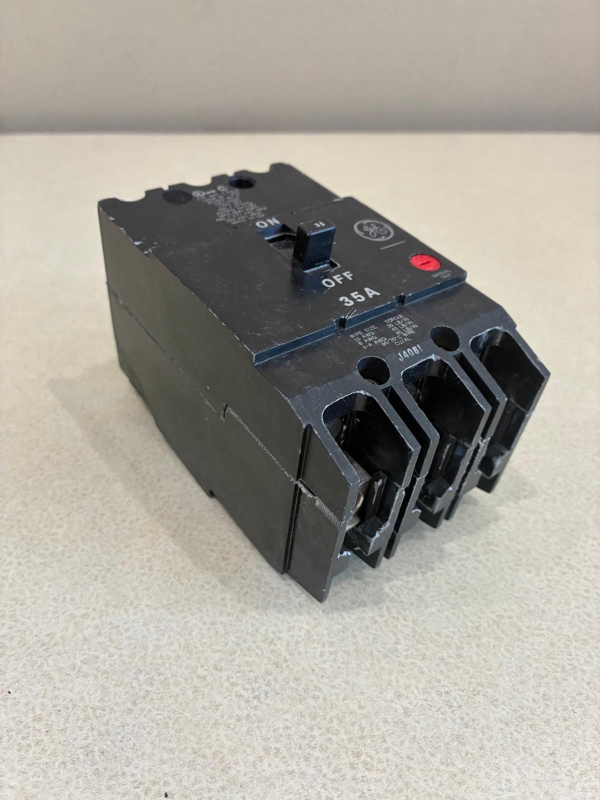 GE TEY335 35A 3P 480V 18K AIC Circuit Breaker – Black