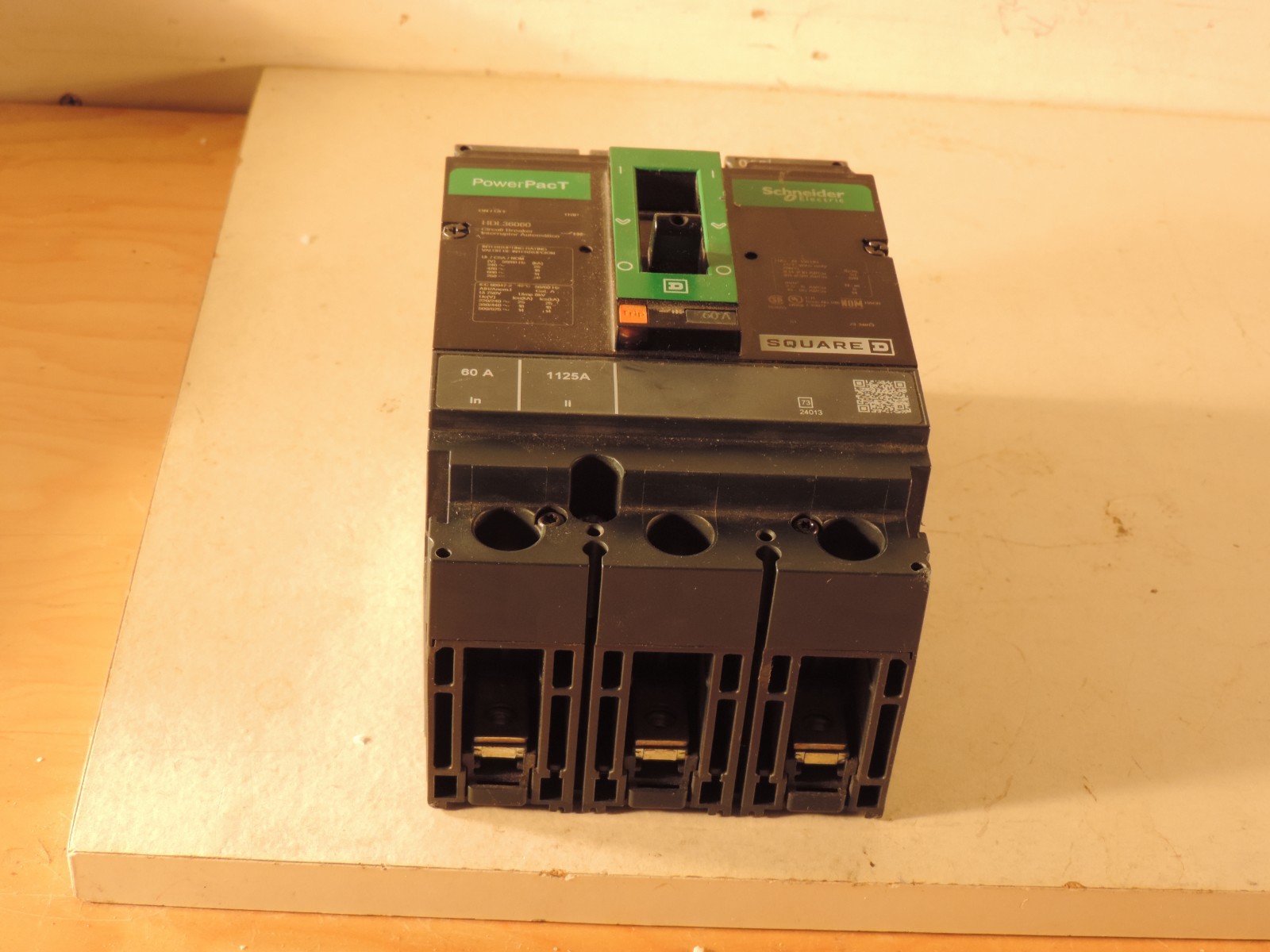 SQ D 3 POLE 60 AMP CAT# SQD HDL 36060 CIRCUIT BREAKER