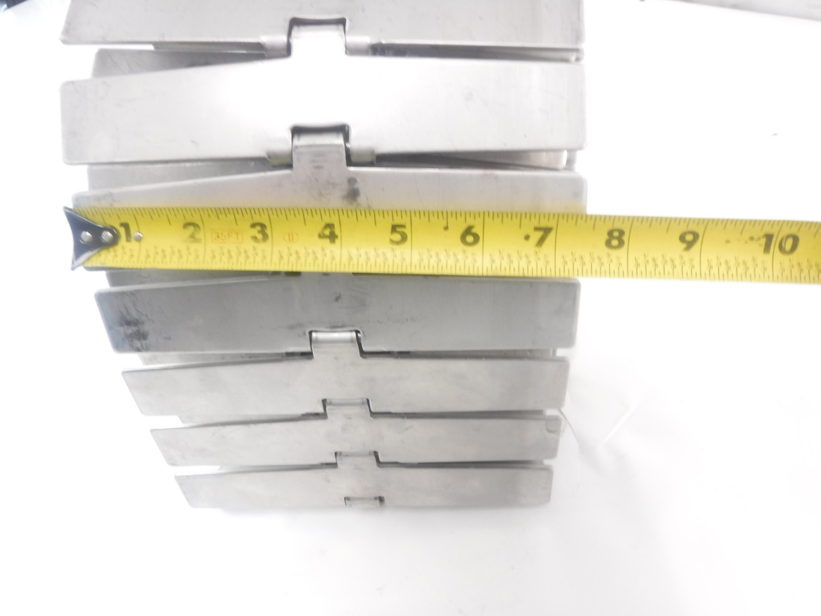 10’L Rexnord 7.5″W x 1.5″Pitch Solid Stainless Steel 881TAB Table Top Chain
