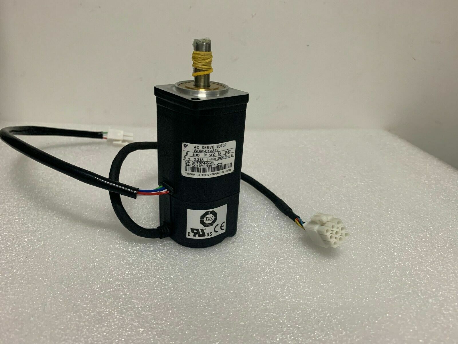 NEW AC SERVO MOTOR SGM-01V312 SGM01V312 NEW