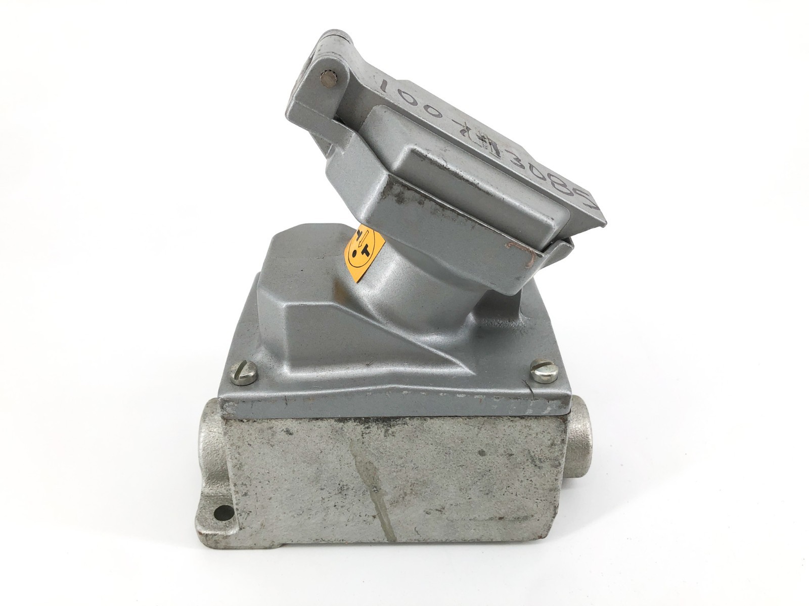 New Crouse Hinds ENRC21201 Explosion Proof Receptacle 20A 125VAC – No Box