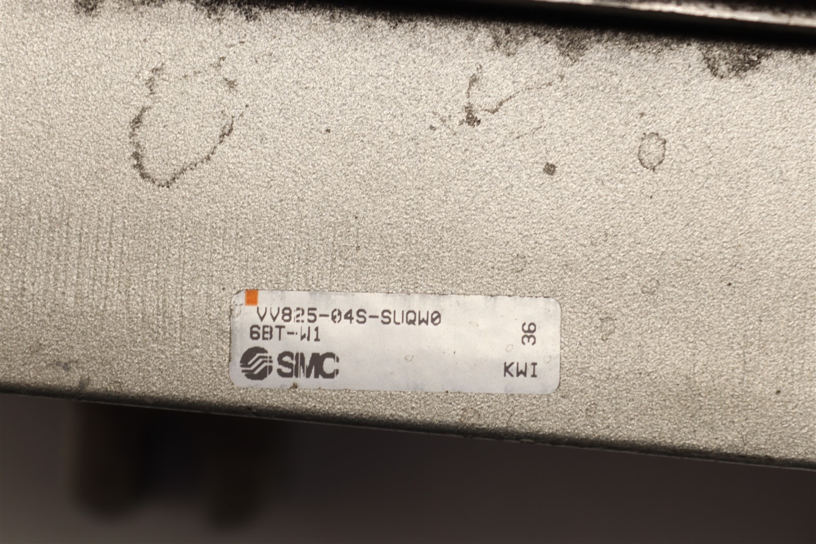 SMC MANIFOLD W/ DEVICENET MODULE VV825-04S-SUQW06BT-W1 EX230-SDN1