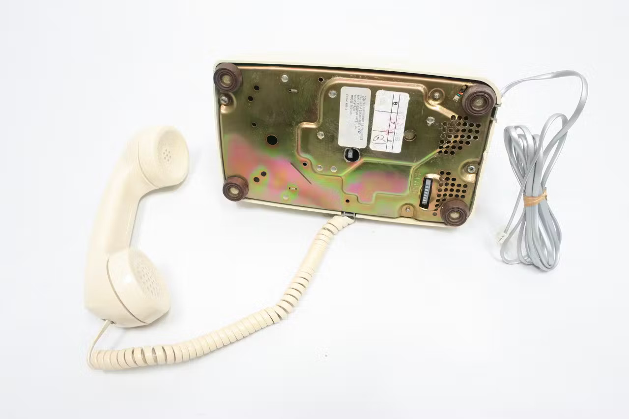 Itt RFC-SLT Ivory Dial Defense Telephone