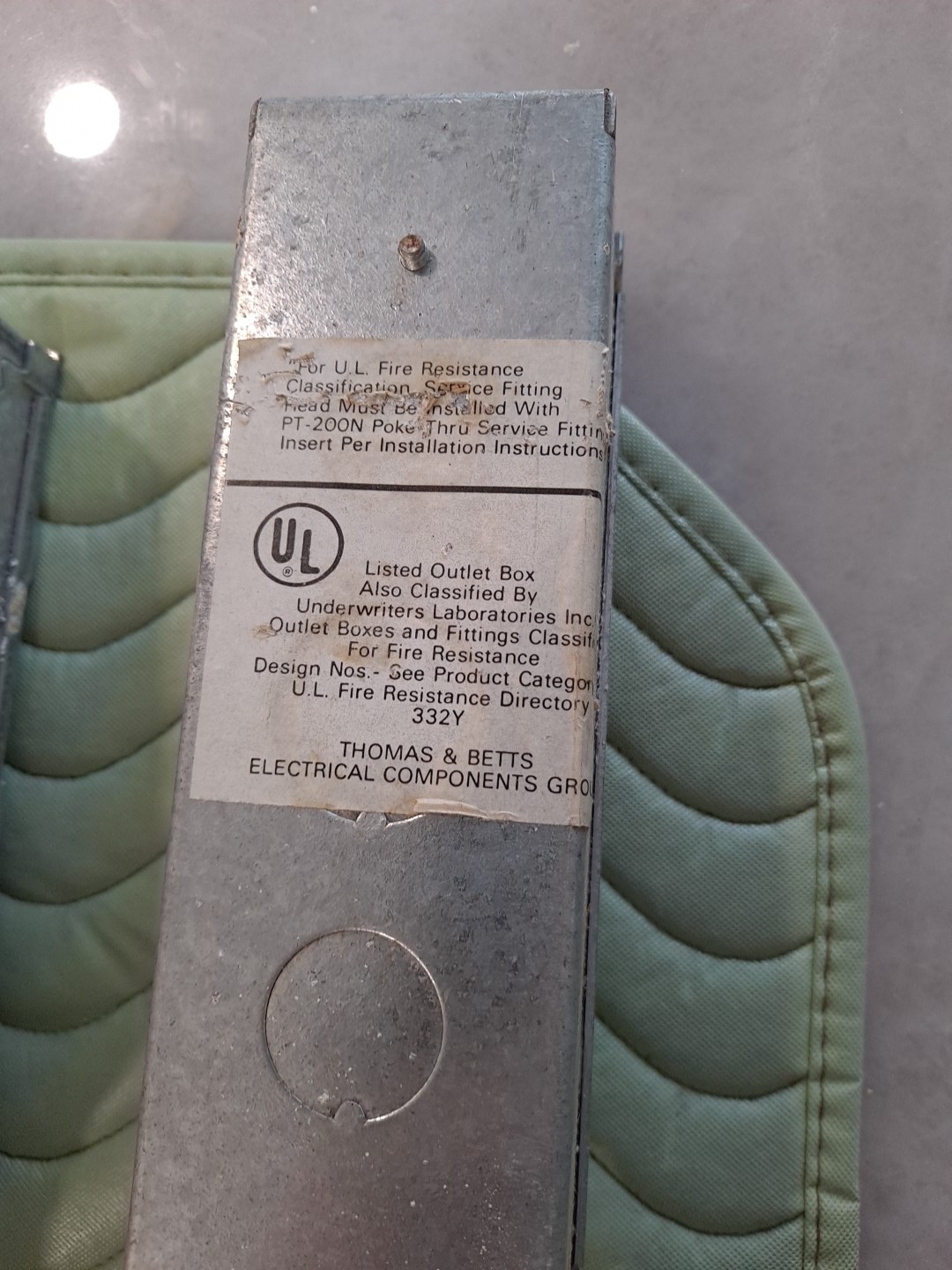 2-Thomas Betts Steel City PT-700,FLUSH Poke Thru SERVICE FITTINGS, FLANGE & PORT