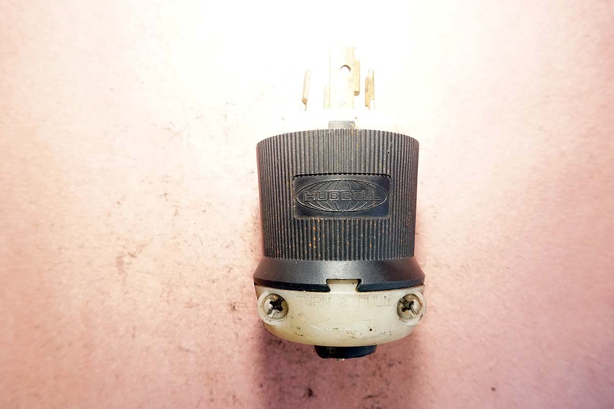 Hubbell HBL2731 30 Amp 480 VAC Plug