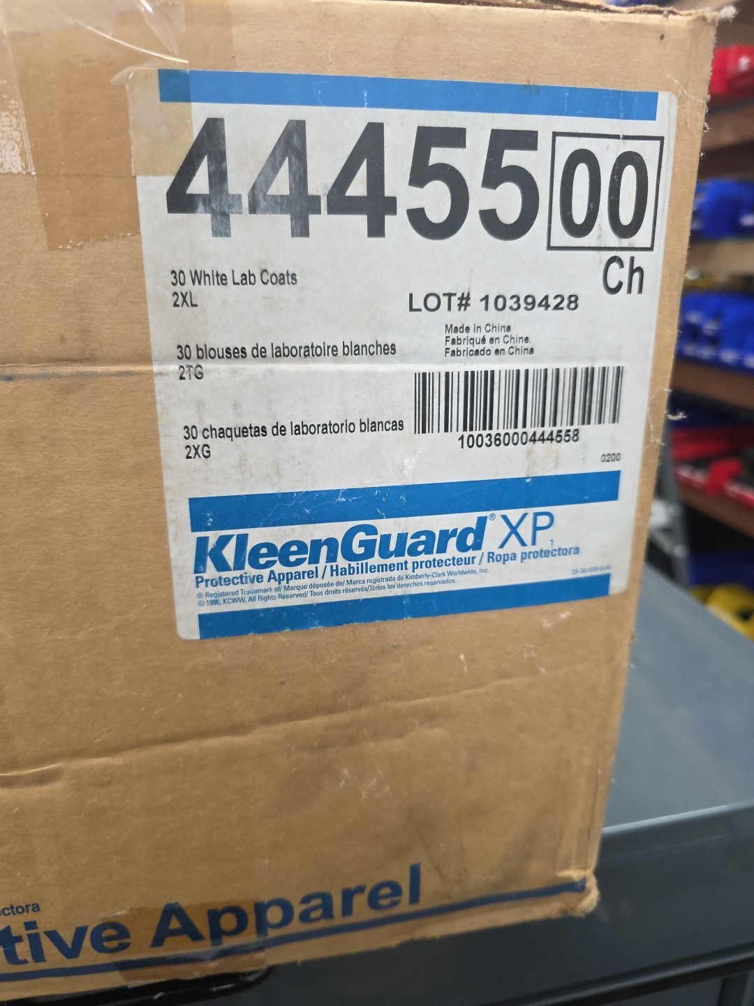 KIMBERLY-CLARK KLEENGUARD WHITE LAB COATS 2XL ( QTY 30 PCS)