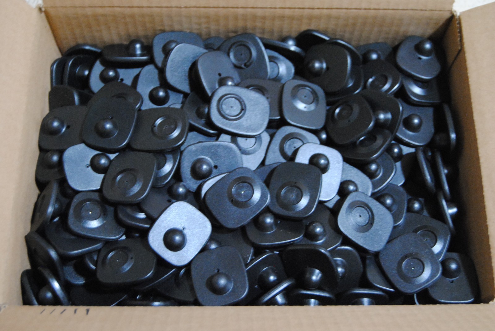 500PCS CHECKPOINT EAS RETAIL SECURITY HARD TAGS W/PINS FOR RF ANTI-THEFT ALARM