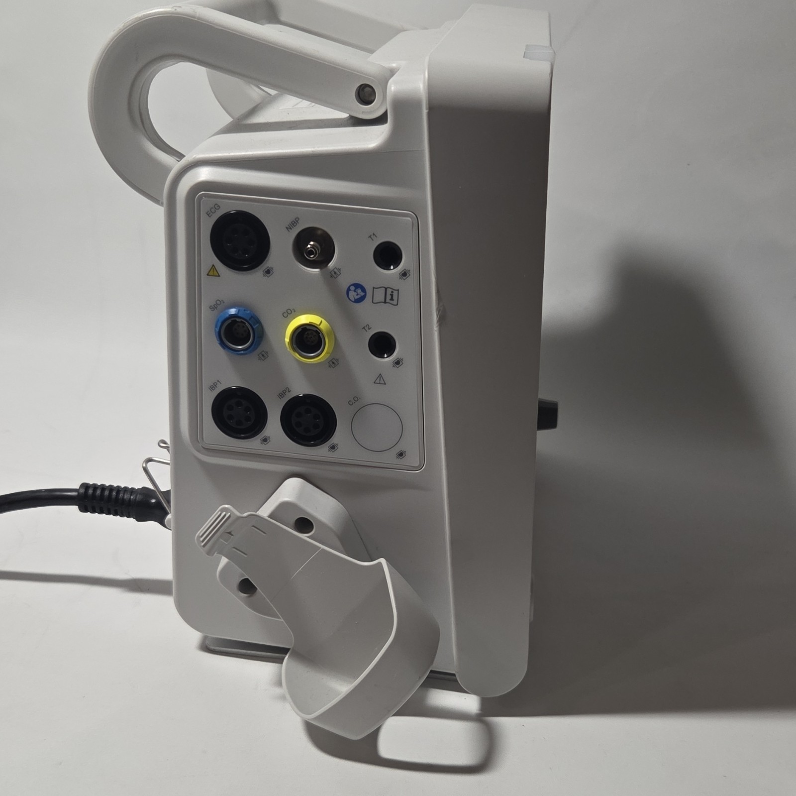 Edan IM60 Patient Monitor With power cord and battery
