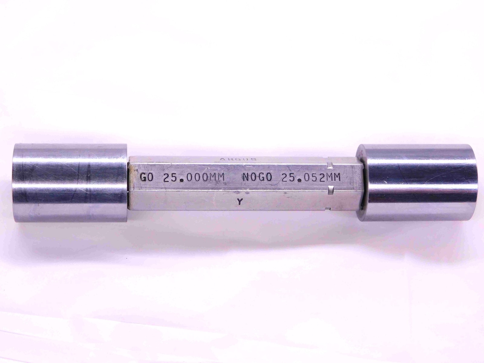 25.000 & 25.052 CLASS Y METRIC PIN PLUG GAGE GO NO GO ONSIZE 25 mm .9863 25.00