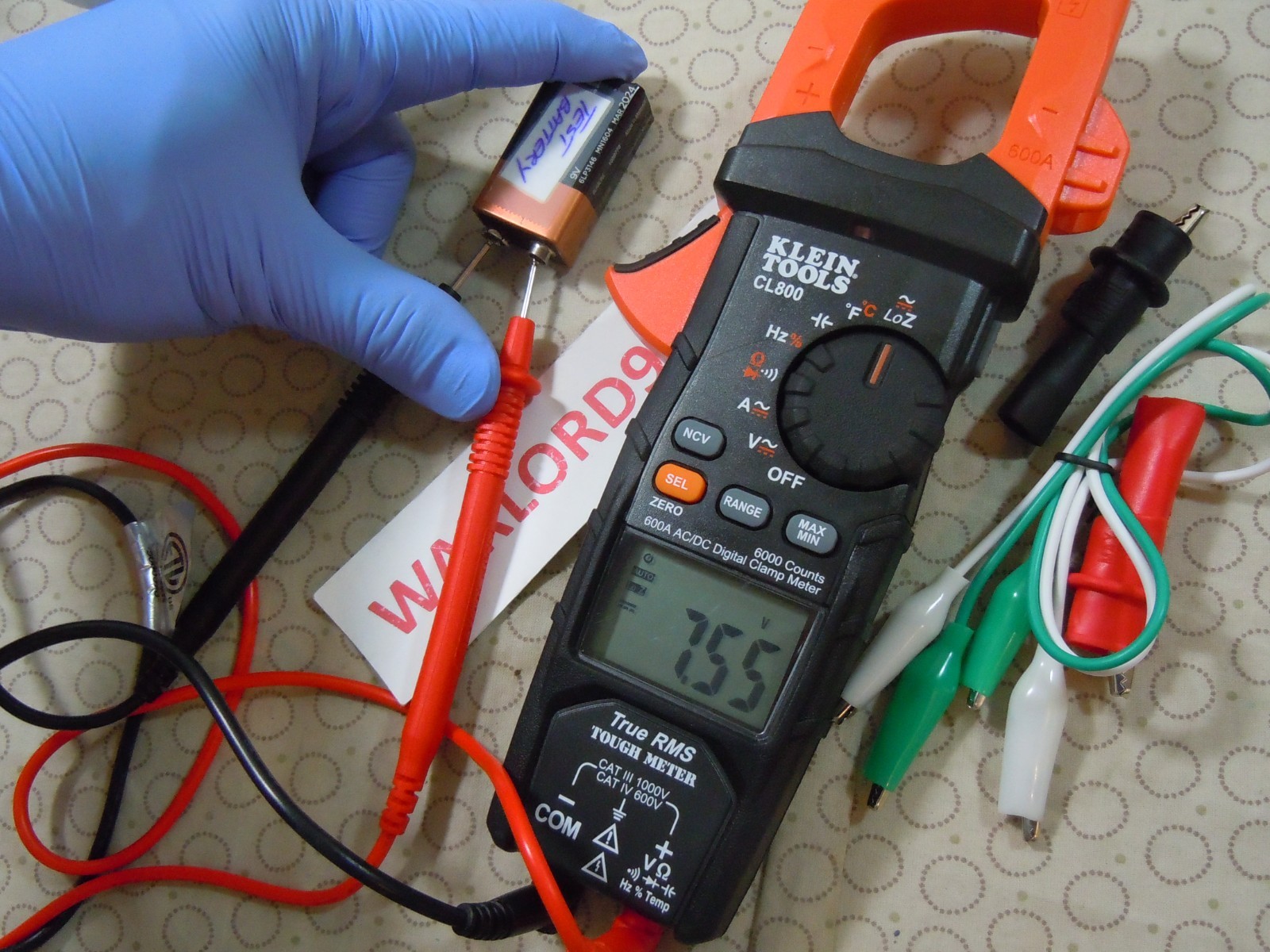 KLEIN TOOLS CL800 TRMS CLAMP METER WITH ACCESSORIES – 0208259.