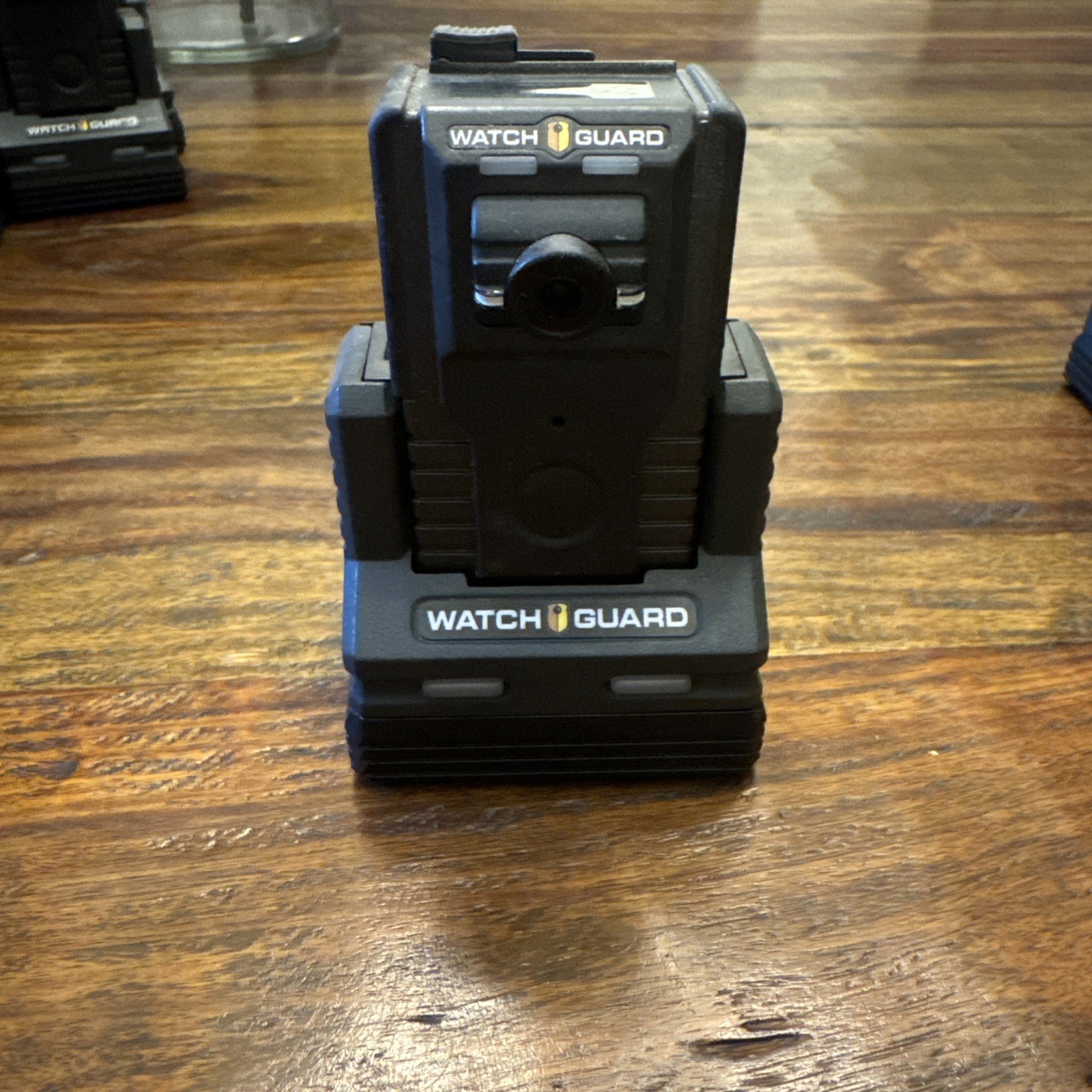 Motorola Watchguard WFC1 Vista WIFI Body Camera & Charging WiFi Base – Very Good