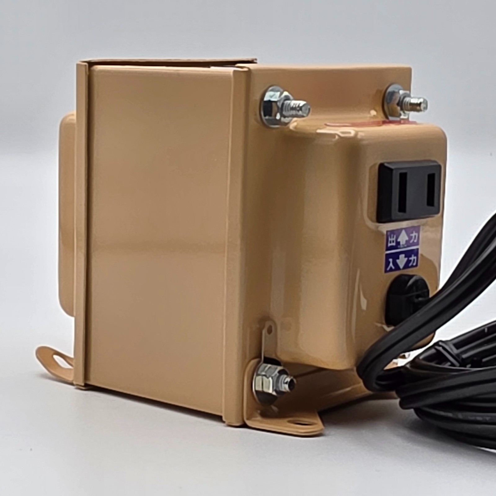 Nissyo NDF-550U Step Down Transformer 110V-130V 550W New From Japan 60018