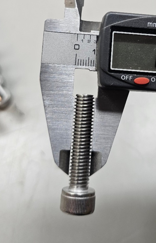 25Pcs Socket Cap Screw, M8 x 35, ISO 4762, A2 3.1, 43mm OAL