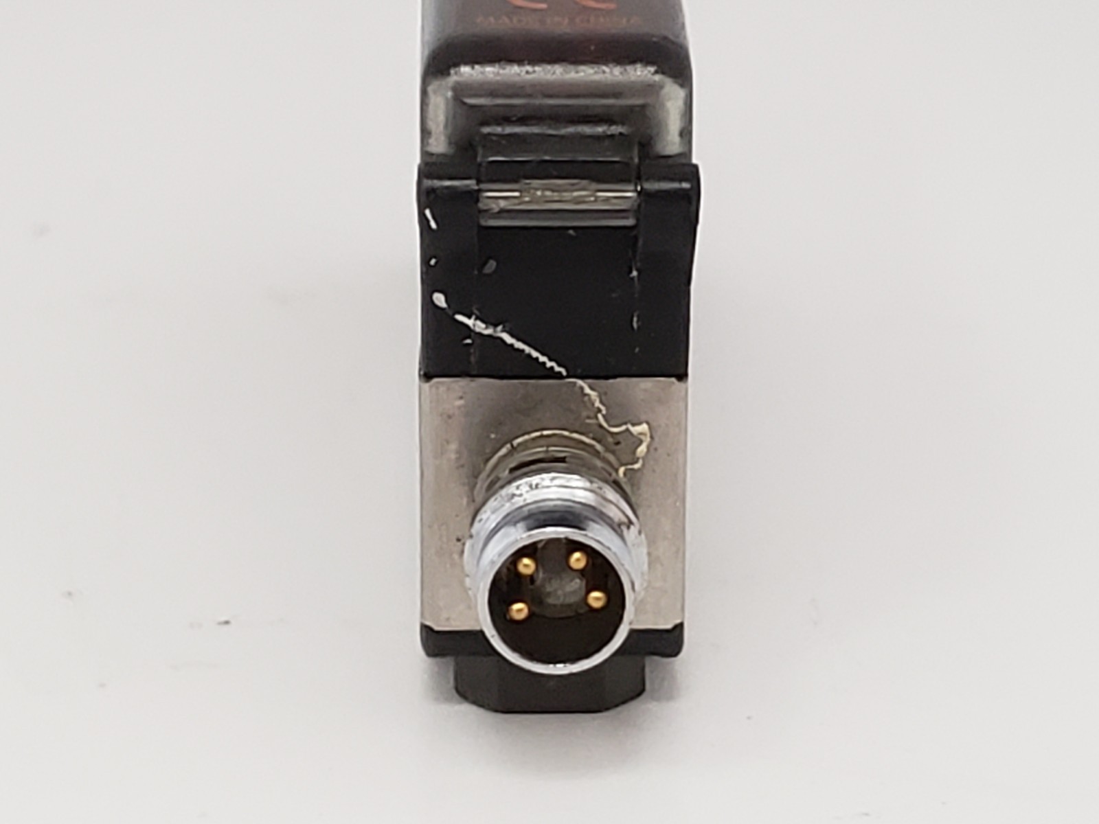 OMRON E3X-DA44V FIBER OPTIC AMPLIFIER 12-24VDC OV OUTPUT 4 PIN