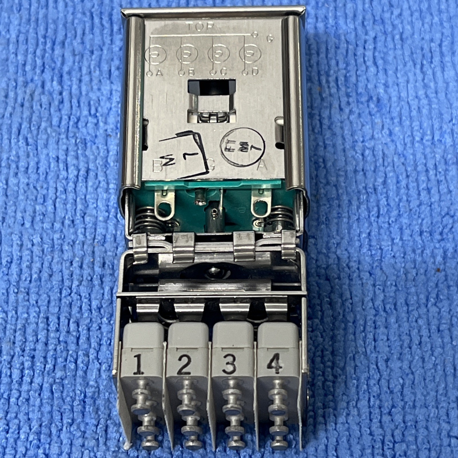 MASTER SPECIALTIES CO. ~ 10HA1C1F2L/W/N1R1V12 ~ PUSH SWITCH ~ STANDBY