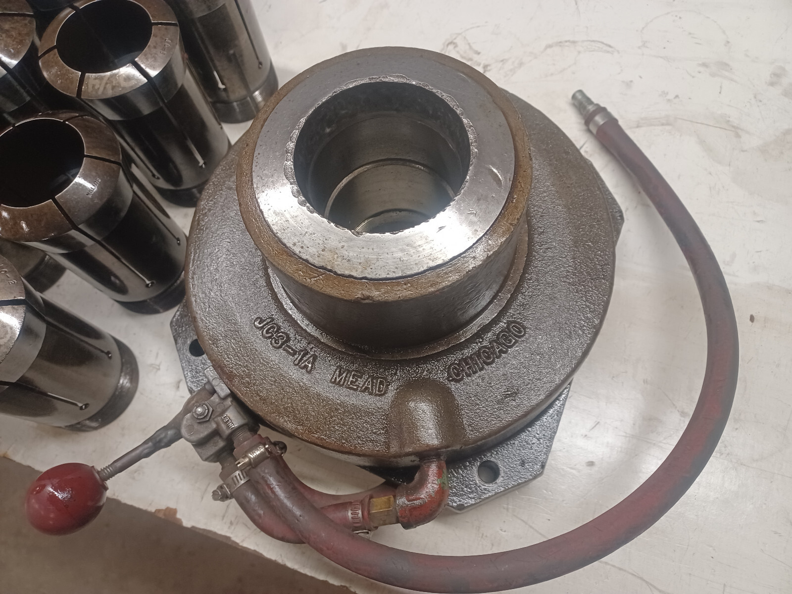 Chicago Mead jc3-1a Air Chuck and 24 Round jc2 and jc3 Collets as listed.