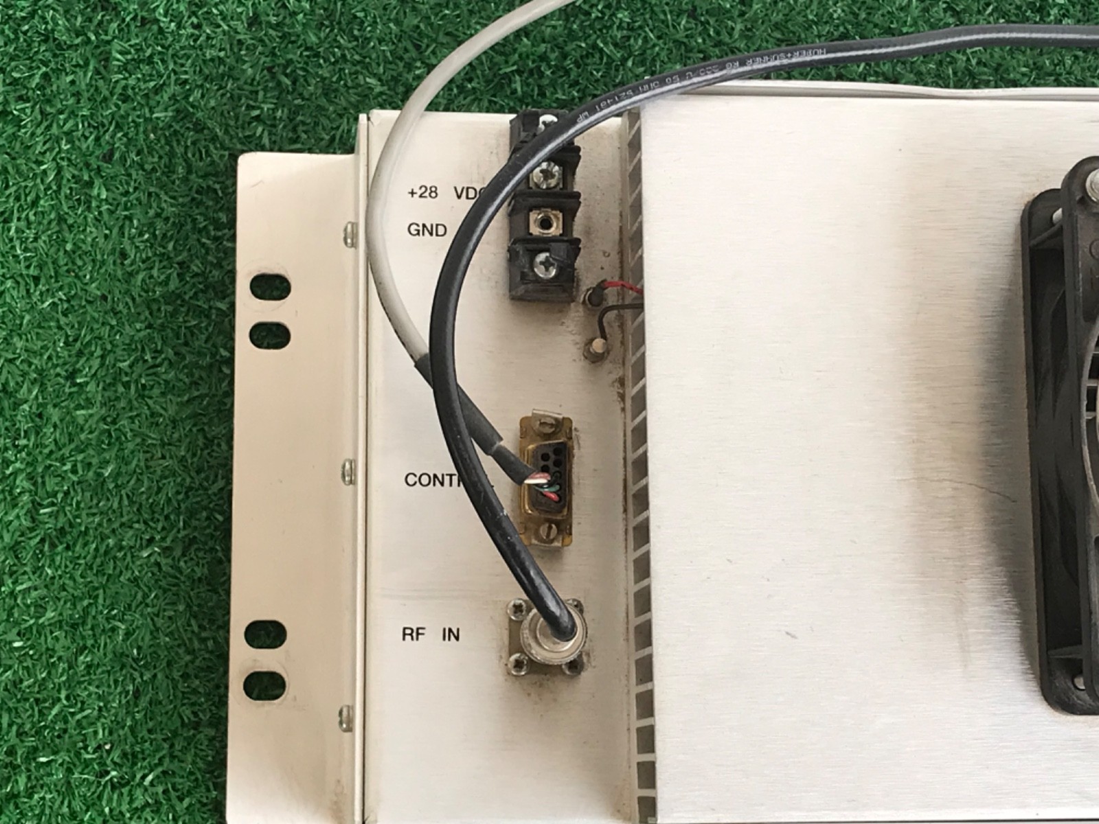HARRIS MACOM MASTR III VHF 110W Power Amplifier, 150-174Mhz 26V