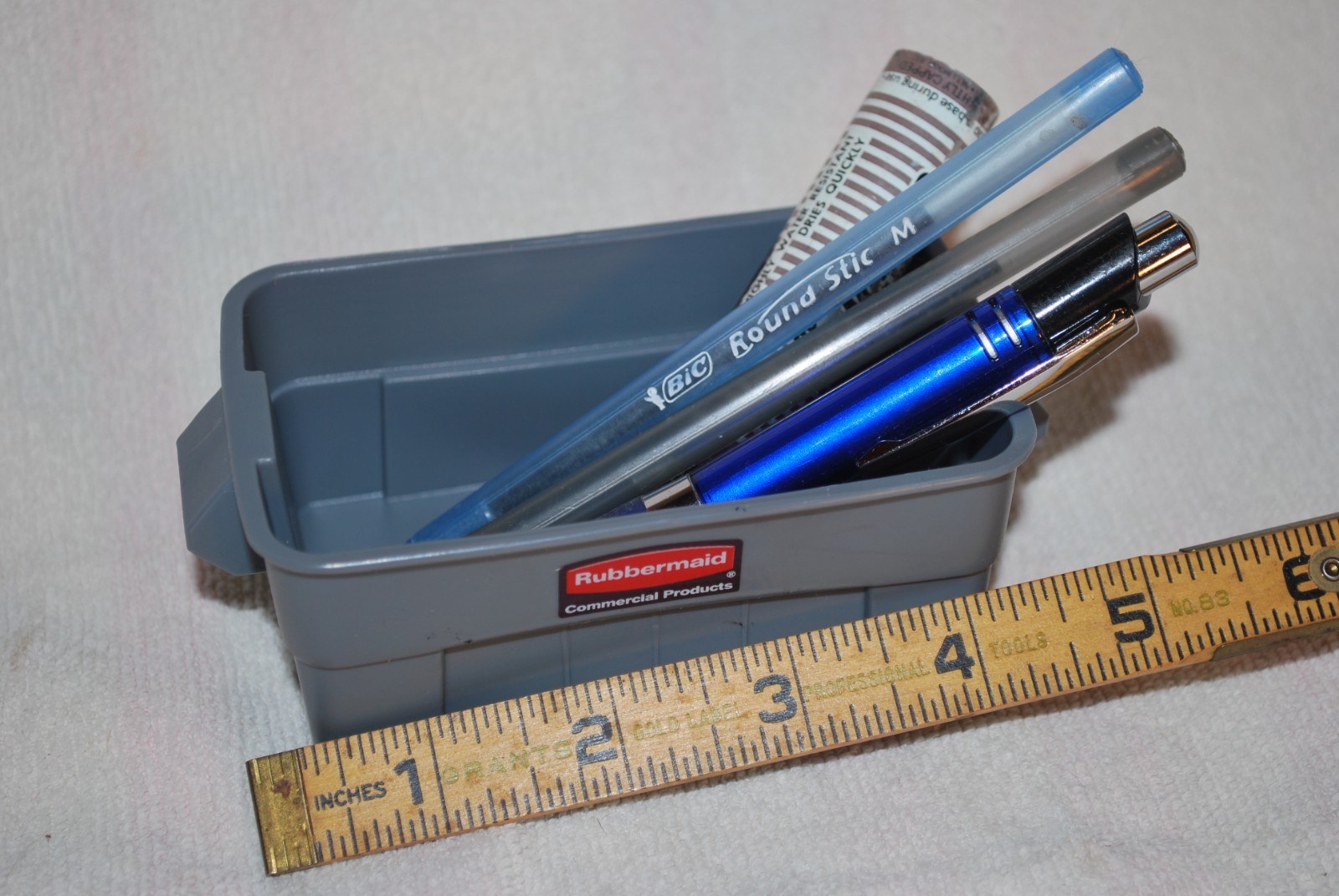 NEW RUBBERMAID MINI BRUTE TRASH TUB CAN CARD HOLDER SALESMANS SAMPLE RECYCLING