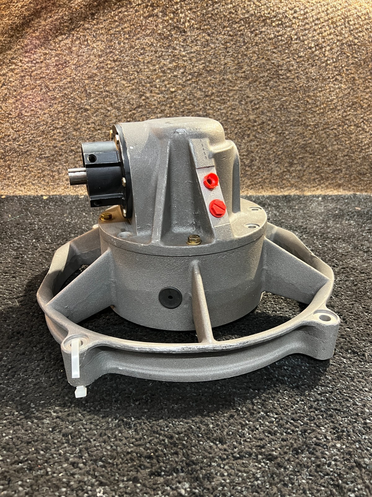 COMBAT TANK 19207-12273742-1 ANGLE DRIVE UNIT, 4-MOUNTING HOLE
