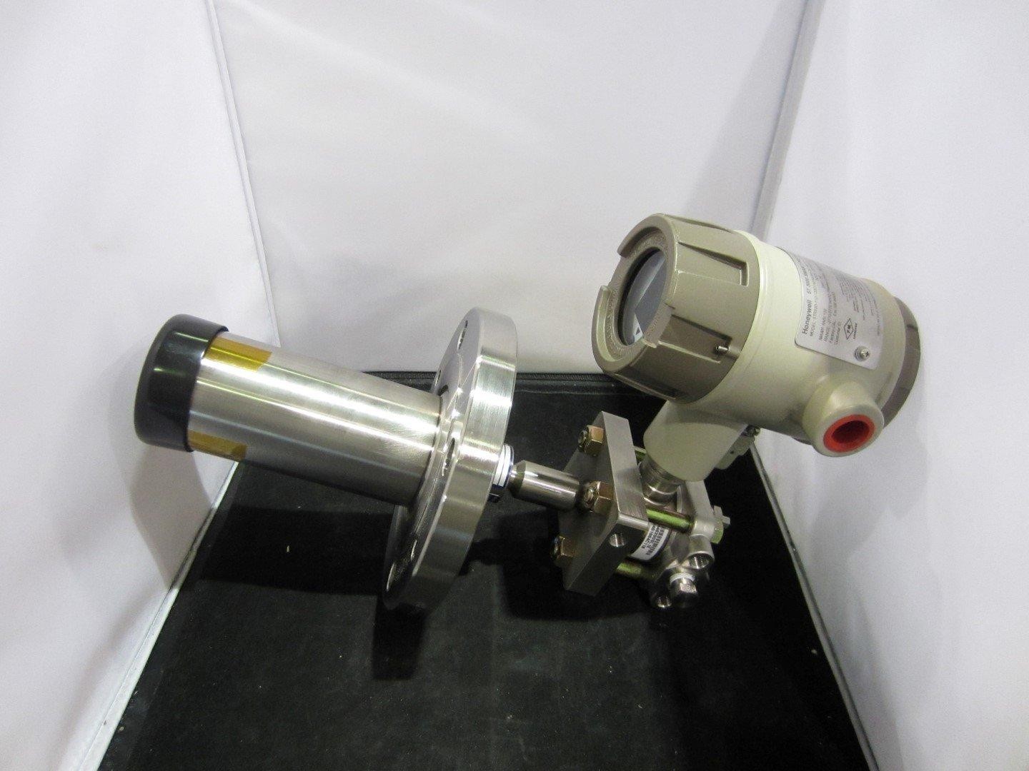 Honeywell STR93D-11D-120EFAEA8060-DE ST 3000 Smart Pressure Transmitter W/Pump