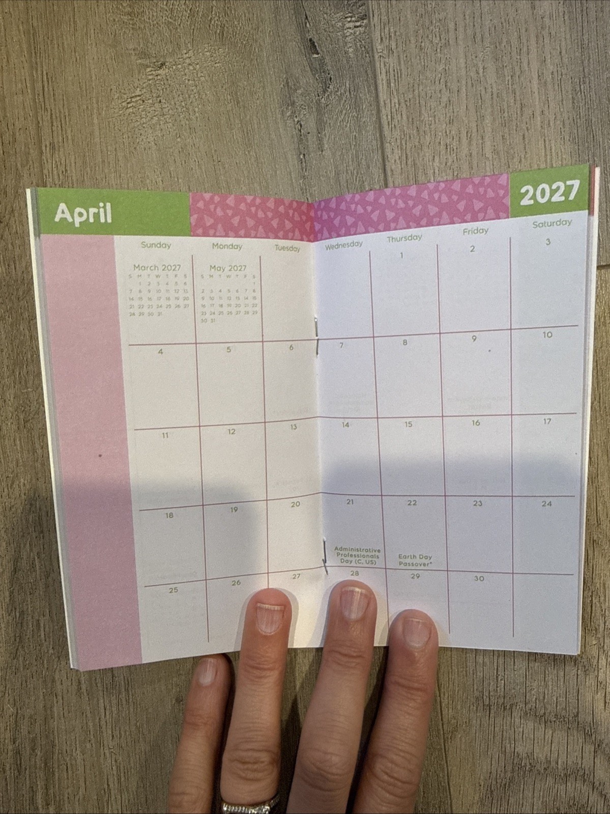 2026-2027 Two Year Pocket Planner (3.3 in.X 6in.) Flowers On The Cover- NEW