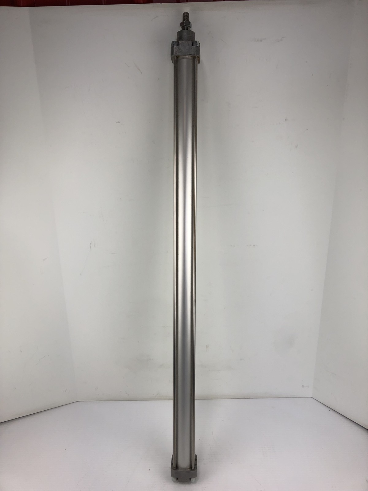 Festo DNG-1 5/8″-30″-PPV-A Pneumatic Cylinder