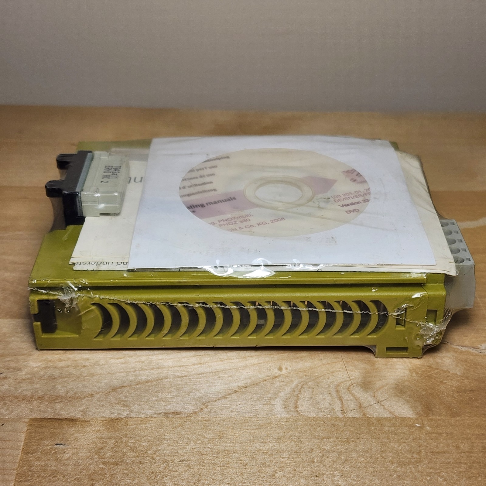 Pilz 773726 PNOZ mc7p CC-Link Safety Relay Controller Fieldbus Module