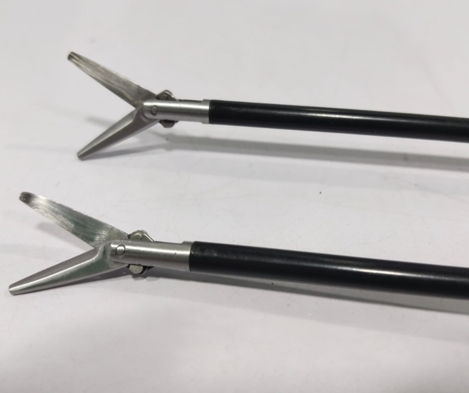 2pcs Laparoscopic Curved And Straight Grasper 5mmx33cm Stainless Steel Tools CE