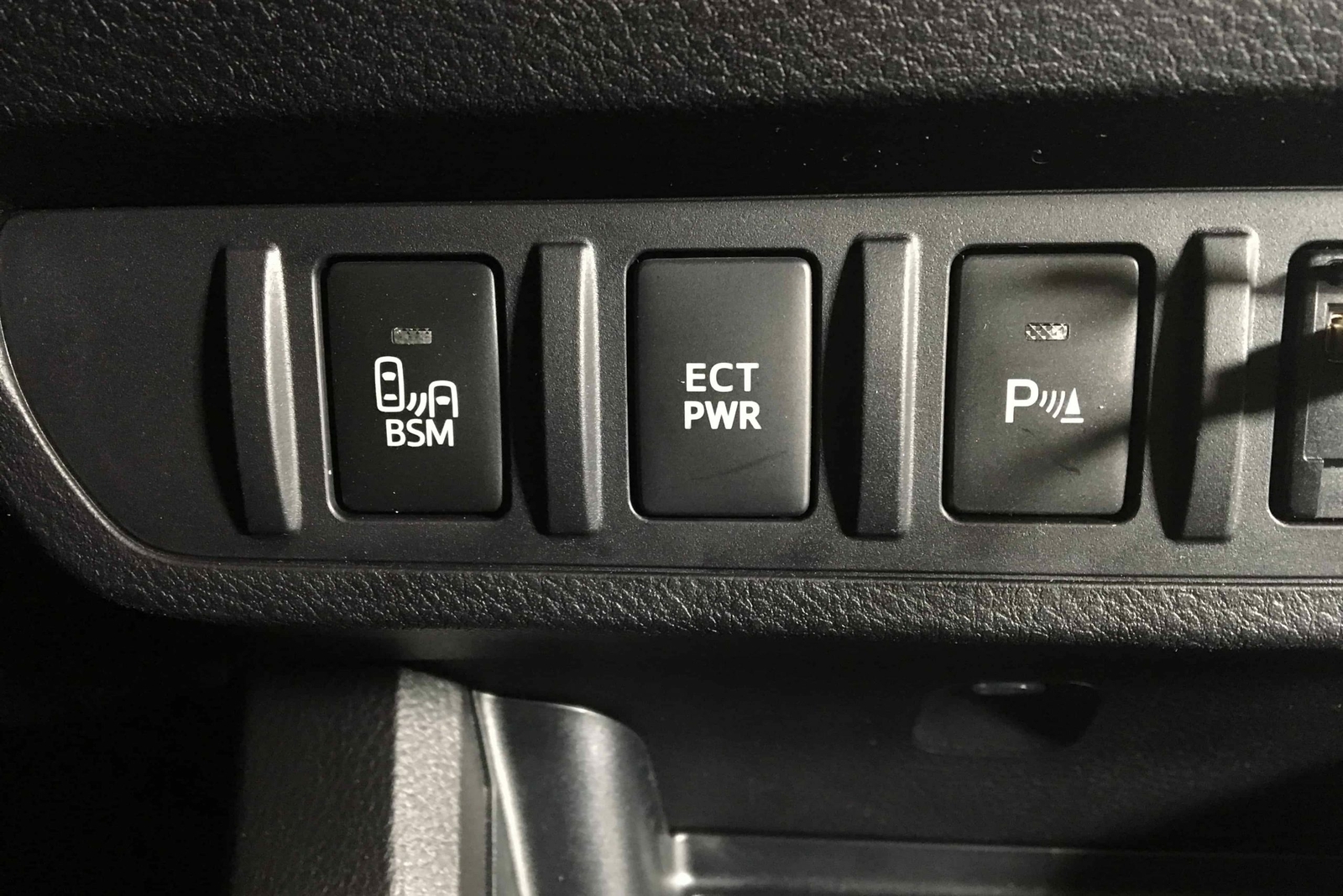 DRL White LED Backlit Switch Short Push Button 1.28″x 0.87″ (Fit: Toyota)
