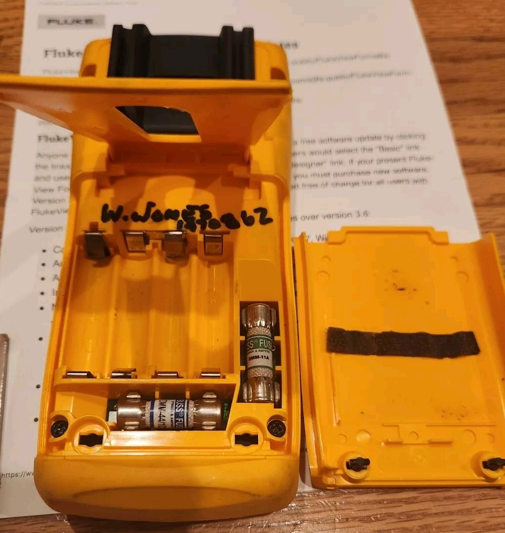 Fluke 189 Combo Bundle True RMS Digital Multimeter Flukeview Battery Pack & More