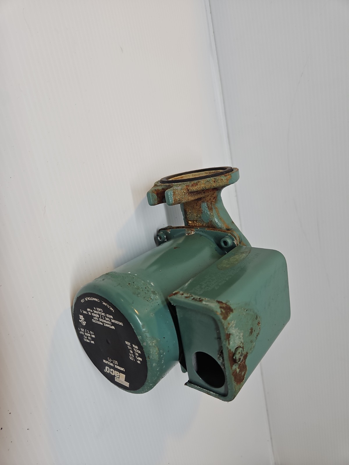 Taco 007-F5 Cast Iron Circulator, 1/25 HP Pump with Universal Pump