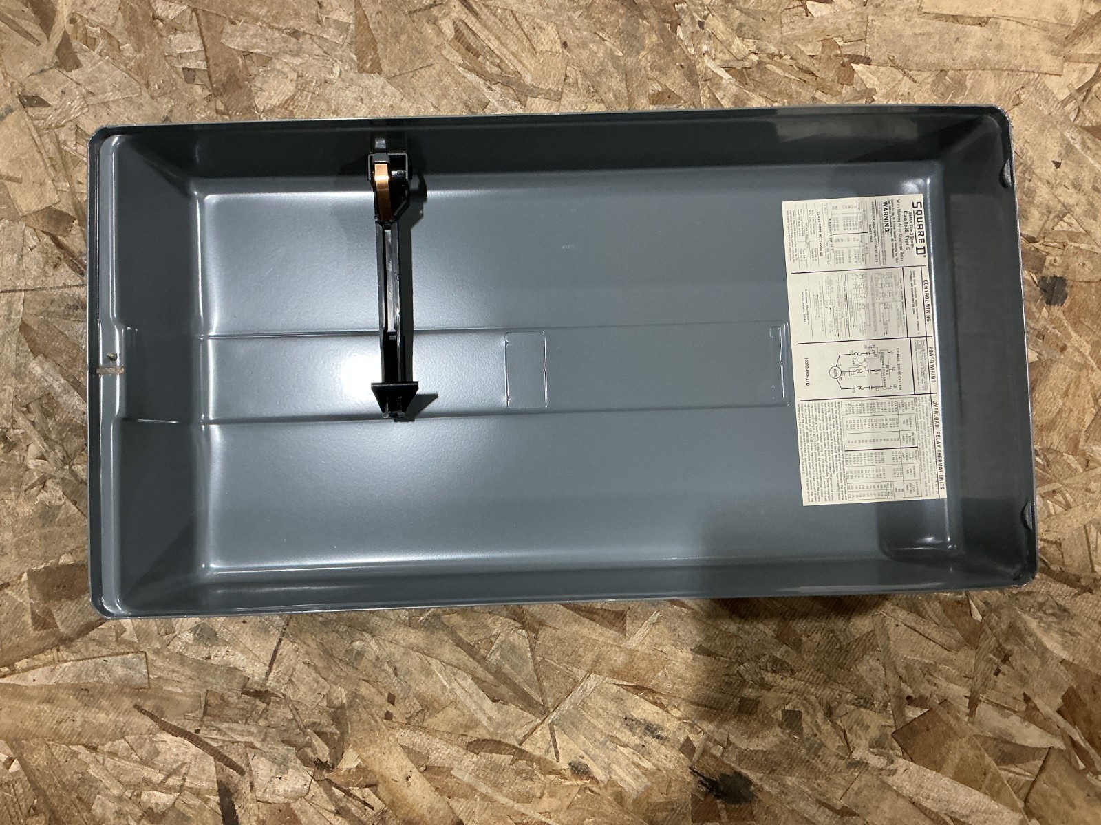 New Square D 8536SEG1V02S Ser A AC Magnetic Starter 110/120V 50/60HZ