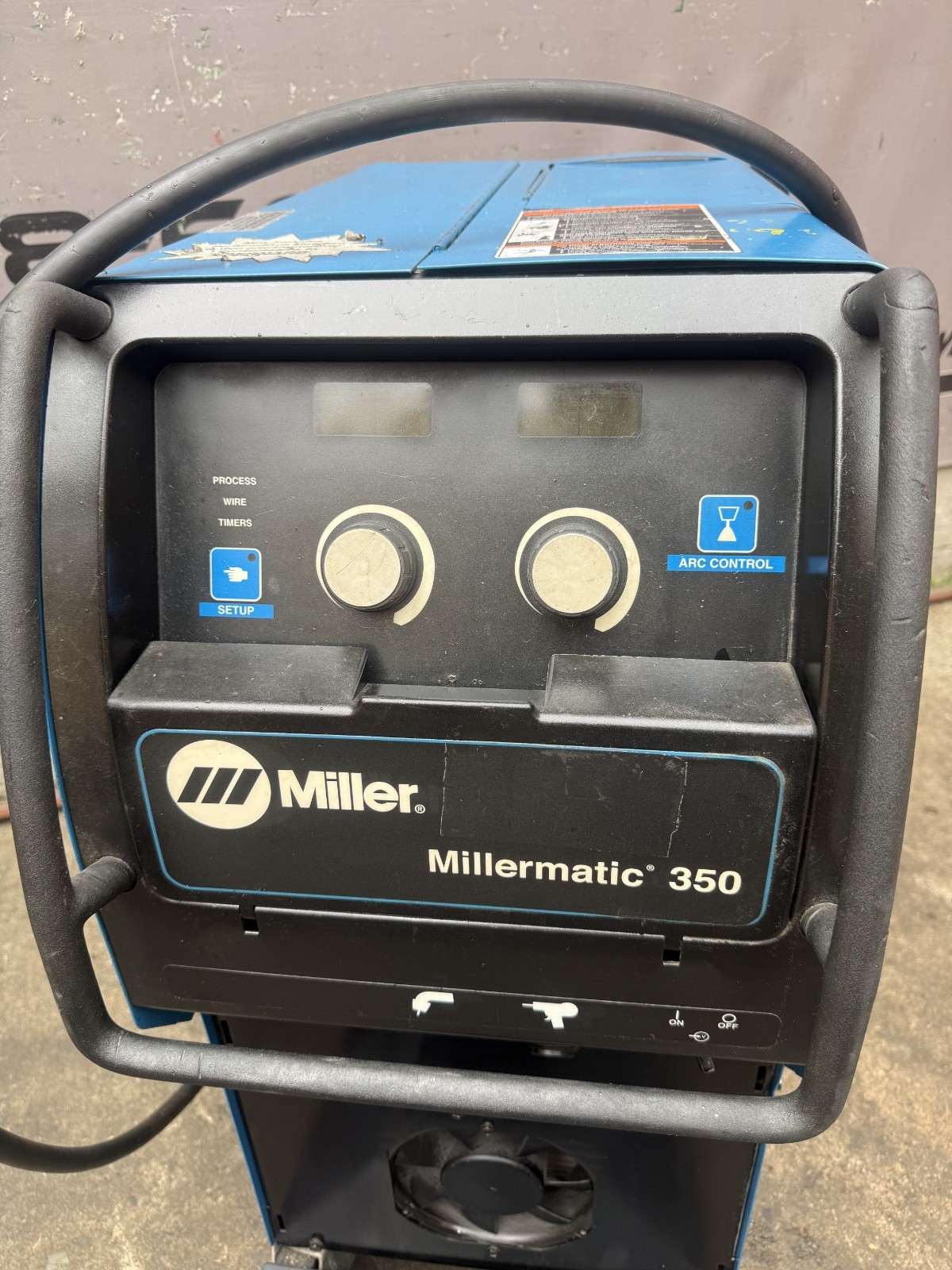 Miller Millermatic 350 MIG Welder Semi-Automatic Feed. Single or 3 Phase. Nice.