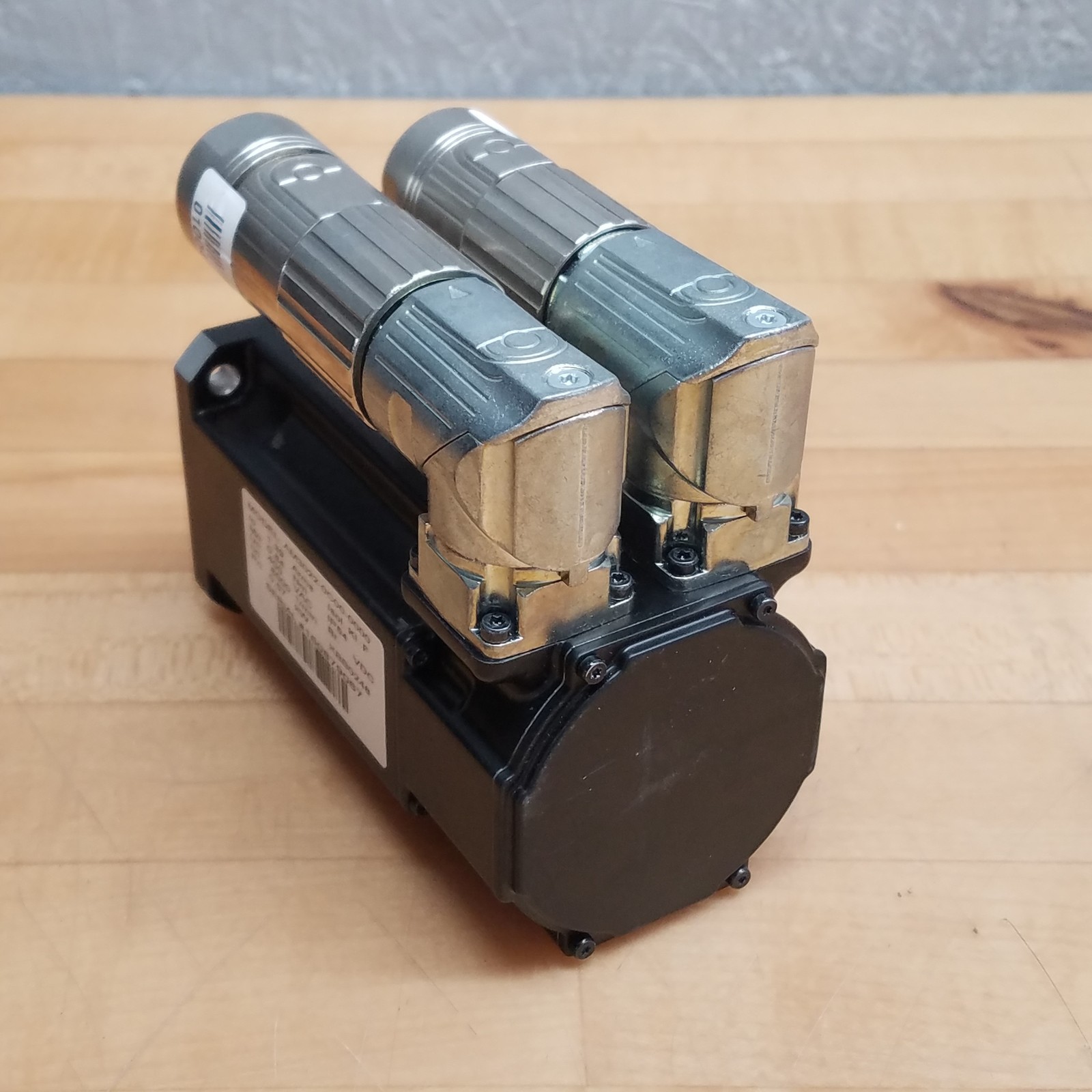 Beckhoff AM3022-0C00-0000 Servo Motor, 1.39Amp, 0.57kW – USED