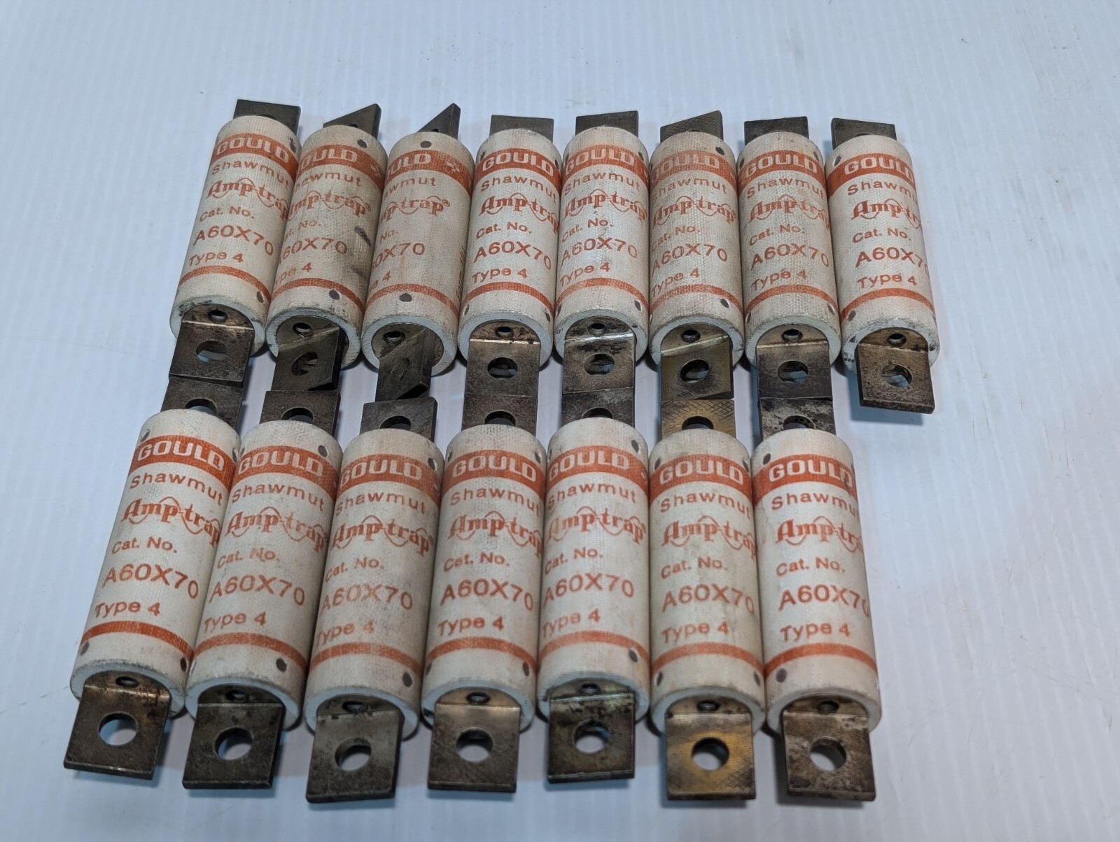 Lot of 15 Gould Shawmut A60X70 Fuses, 70A, 600VAC – Free Returns