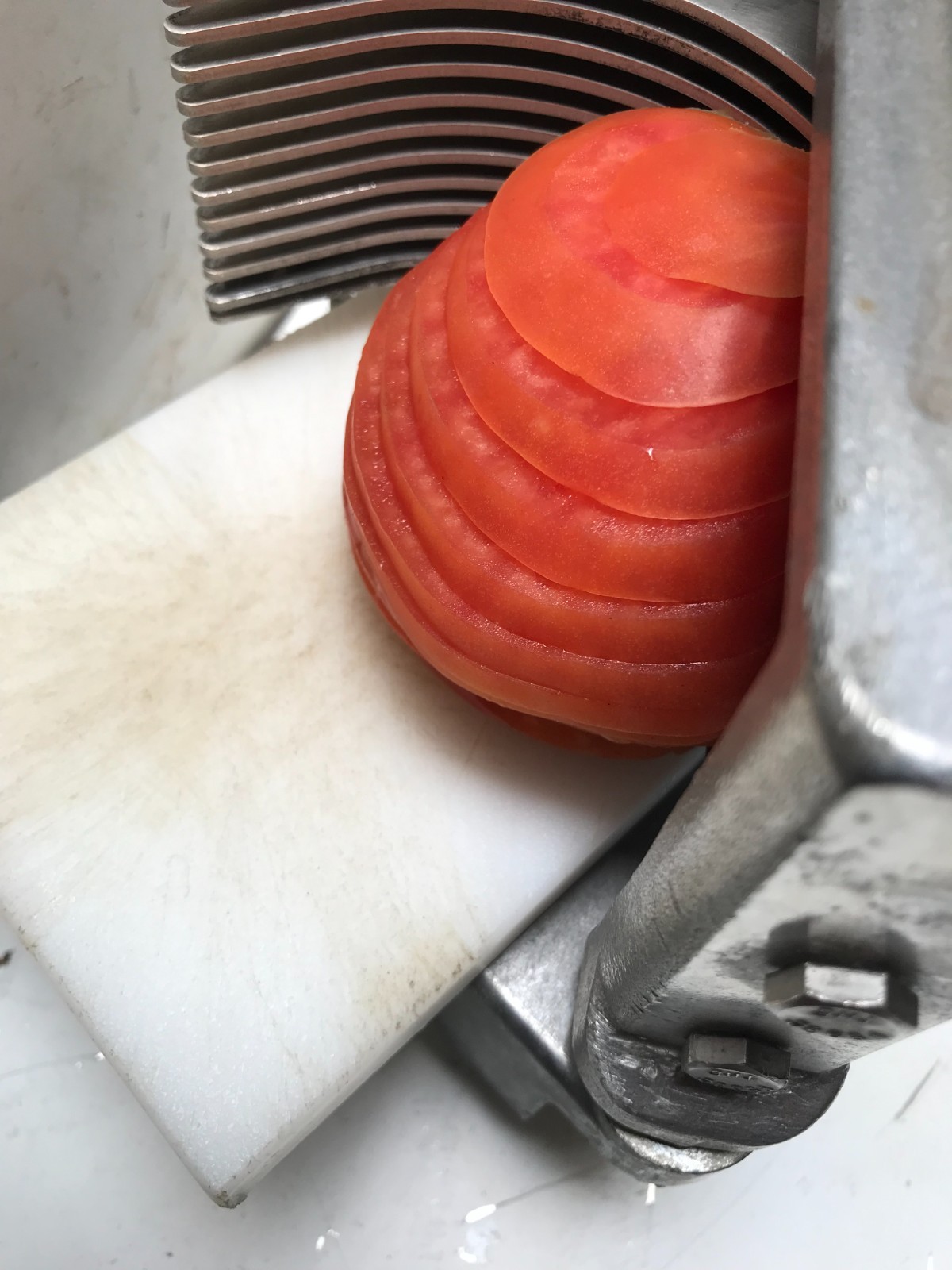 Nemco Easy Tomato Slicer 3/16″ Scalloped Blade Kitchen Restaurant Bar