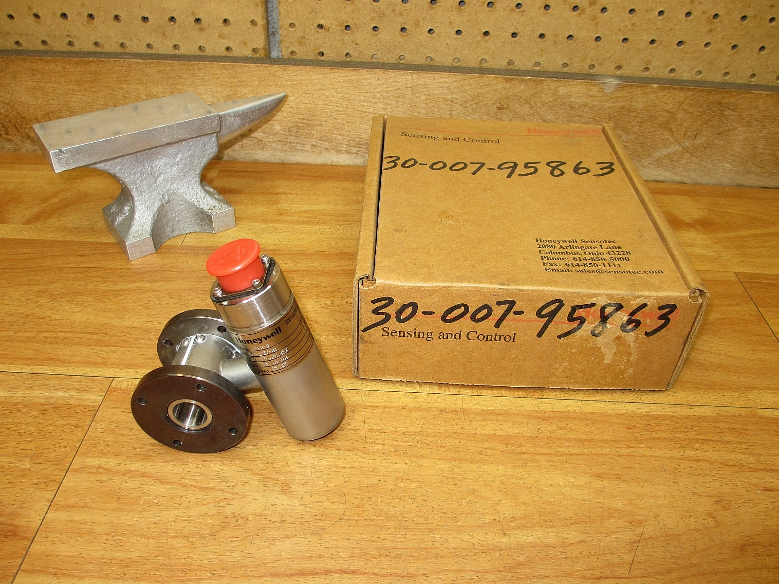 Honeywell QFFH-9 *NEW* 060-J237-01 Flange Reaction Torque Transducer 300in-lbs