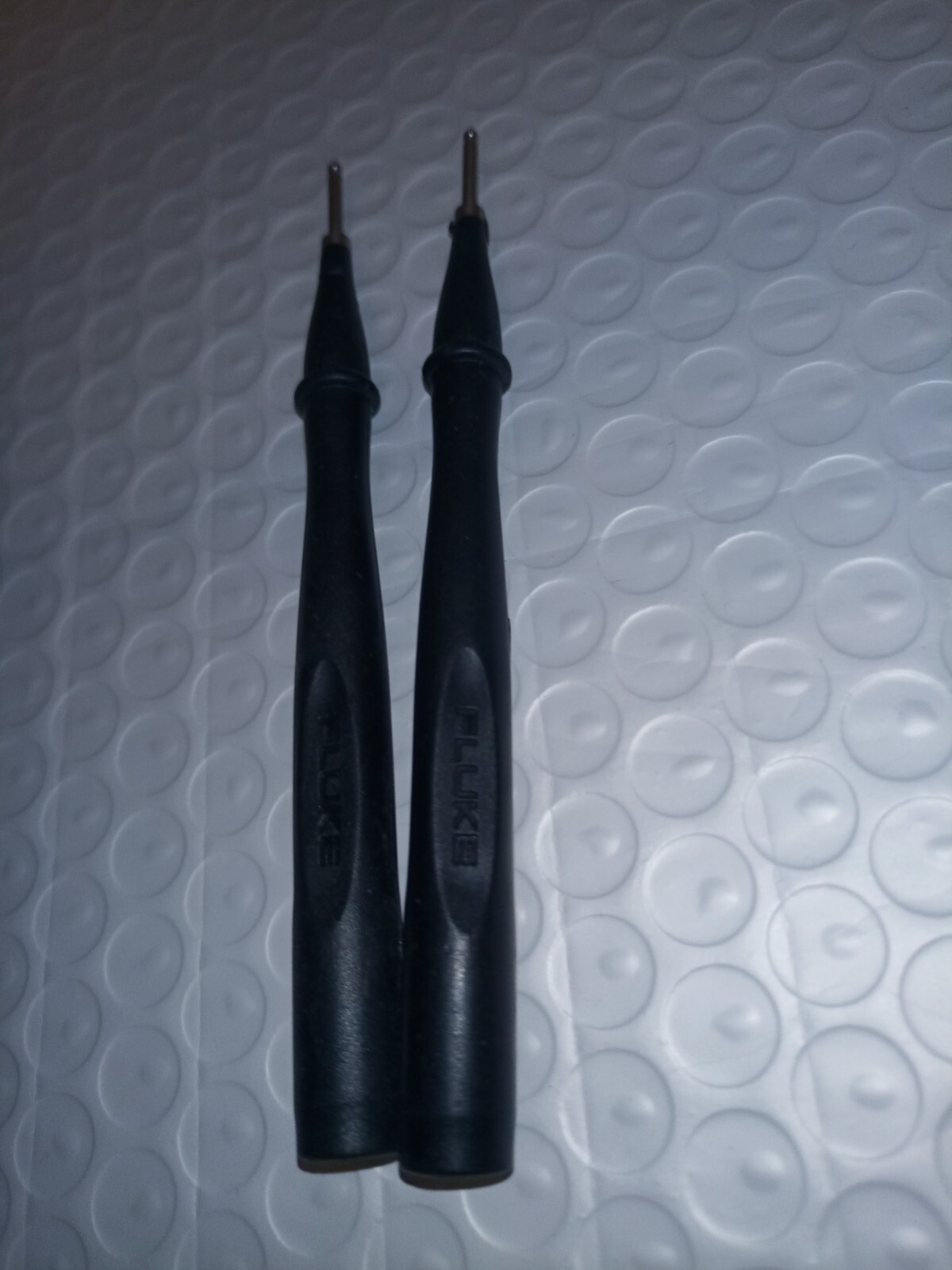 Genuine Fluke TP220 SureGrip Test Probes for TL222/TL224 / Black color only !