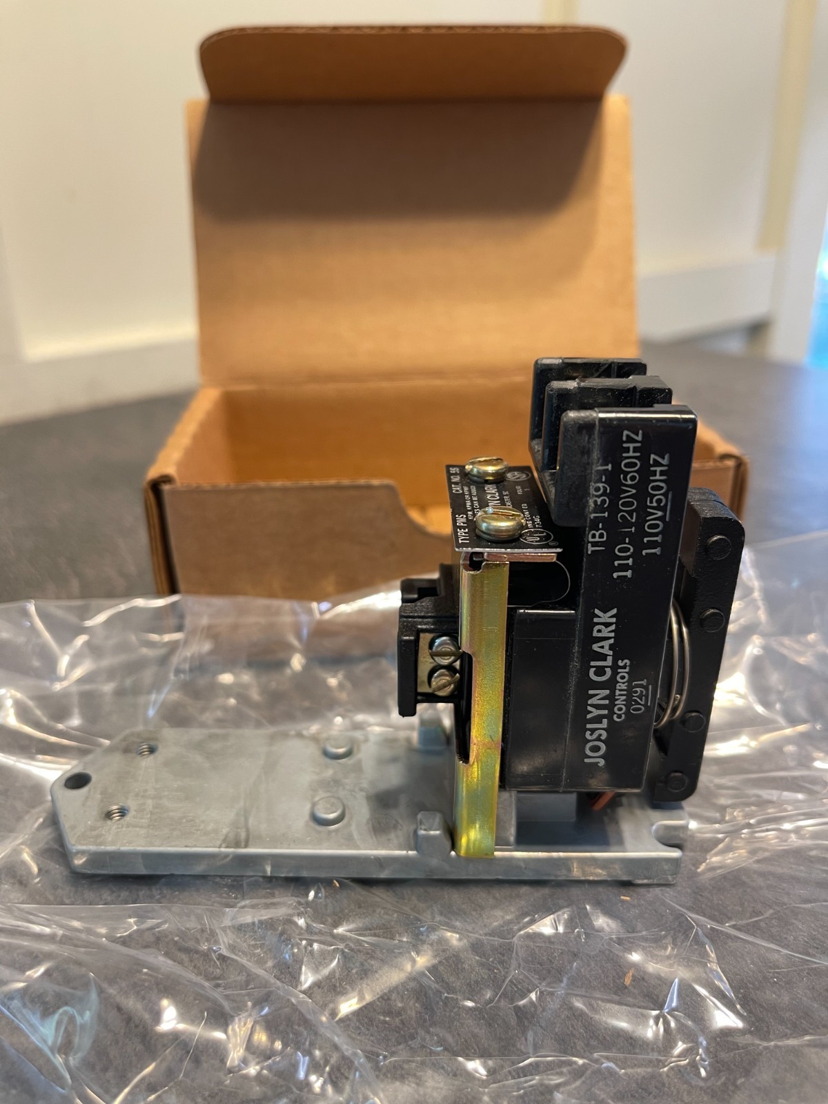 *NEW* JOSLYN CLARK 5S-76 SLIM JIM RELAY 5S76