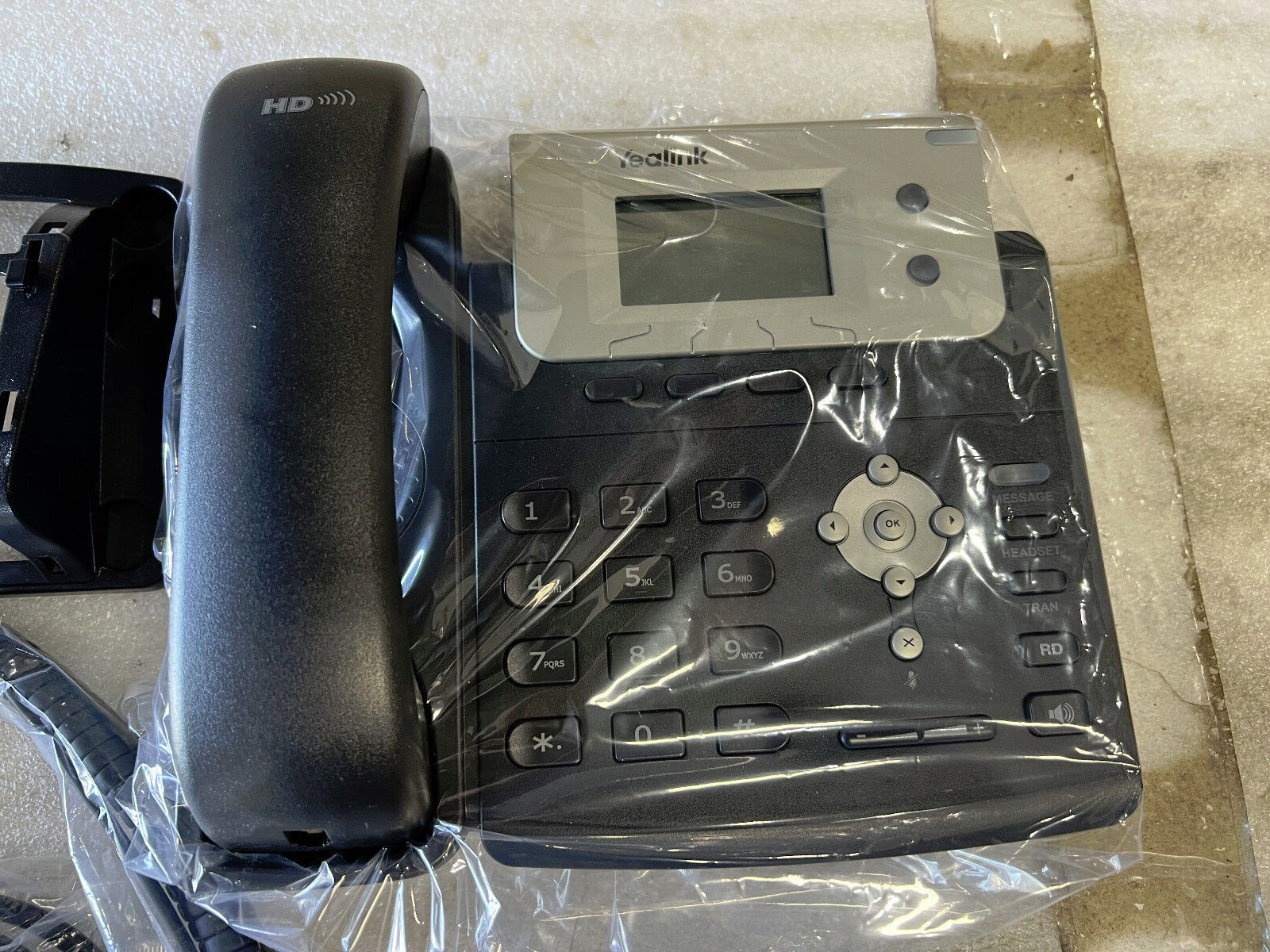 Lot of (10) Refurbished Yealink SIP-T21P Entry Level IP Phone with PoE