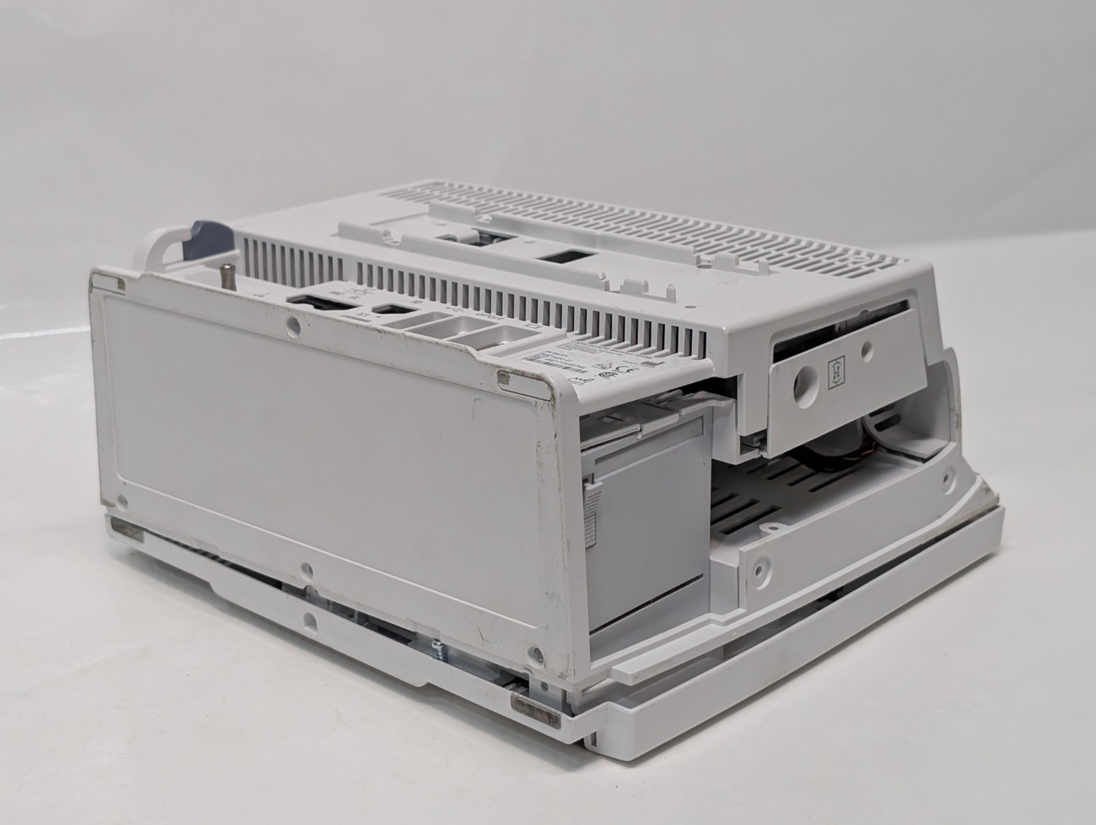 GE Healthcare Finland Carescape Monitor B450, FOR PARTS ONLY, As-Is, B450-01