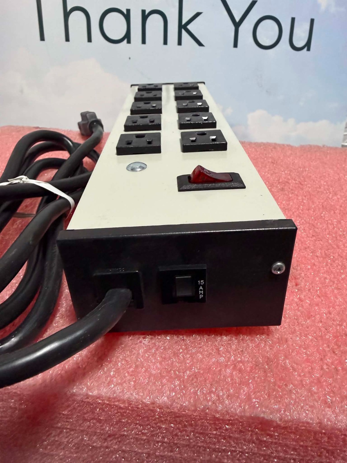 Legrand UL210BC 10 Plug-In Outlet Center Lighted Power Strip 120VAC NEMA 5-15 6f