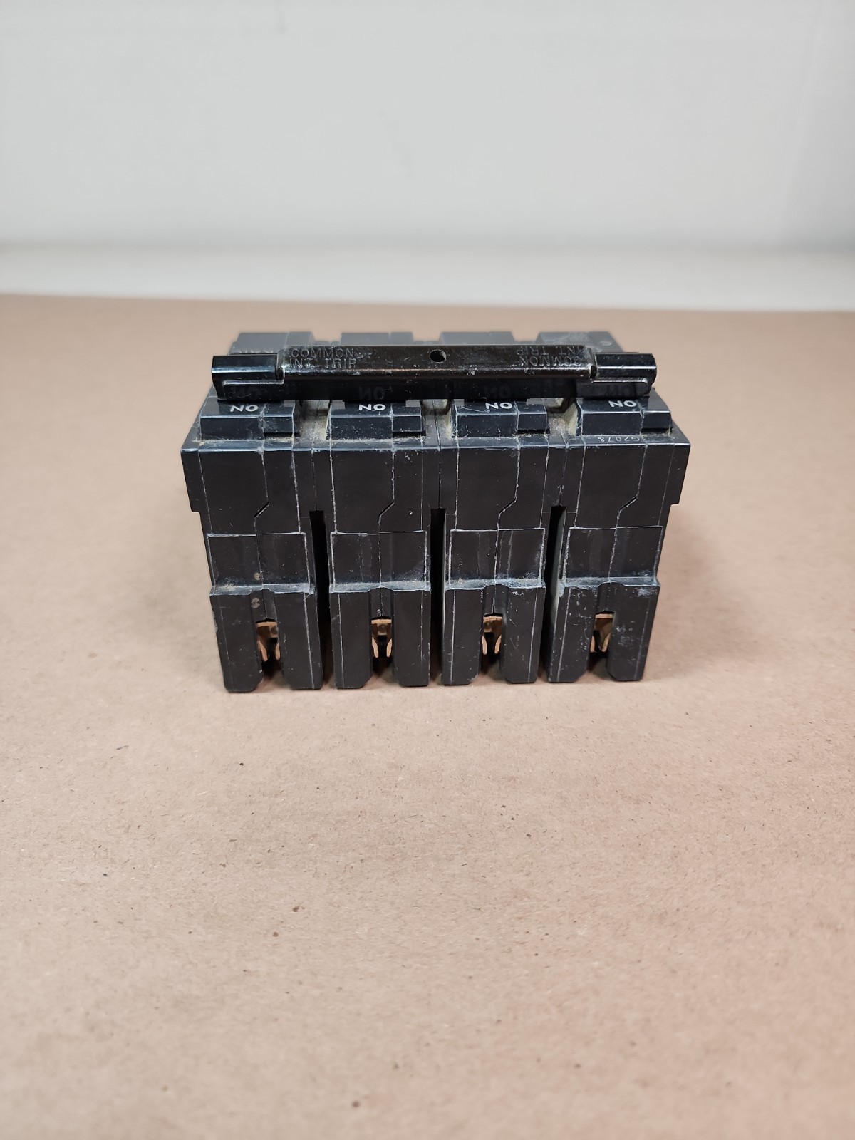 Used GE THQMV 200 Amp 2 Pole Main Circuit Breaker 22kA 120/240V RT-693 G1378