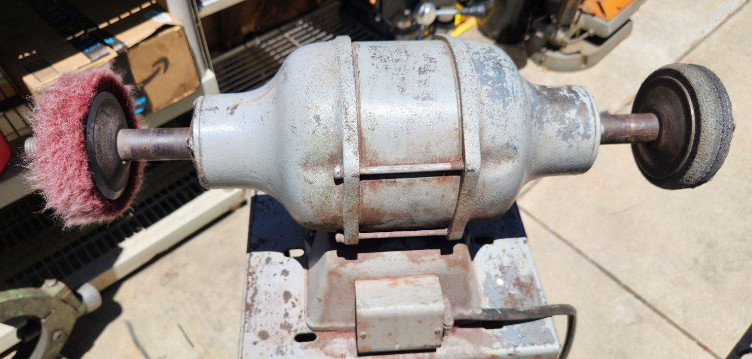 BALDOR GRINDER MODEL 1530