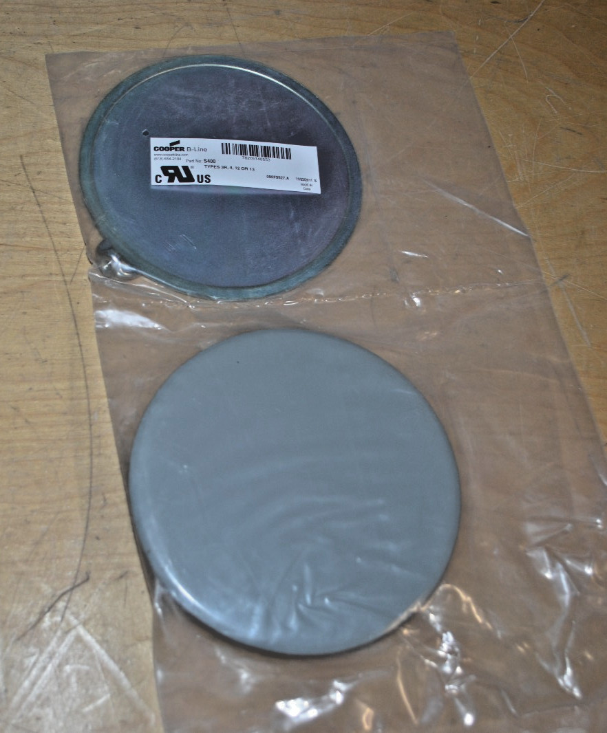 NEW ~ COOPER B-LINE ~ S400 ~ 4″ Conduit Enclosure ~ OIL-TIGHT HOLE SEAL ~ (p)