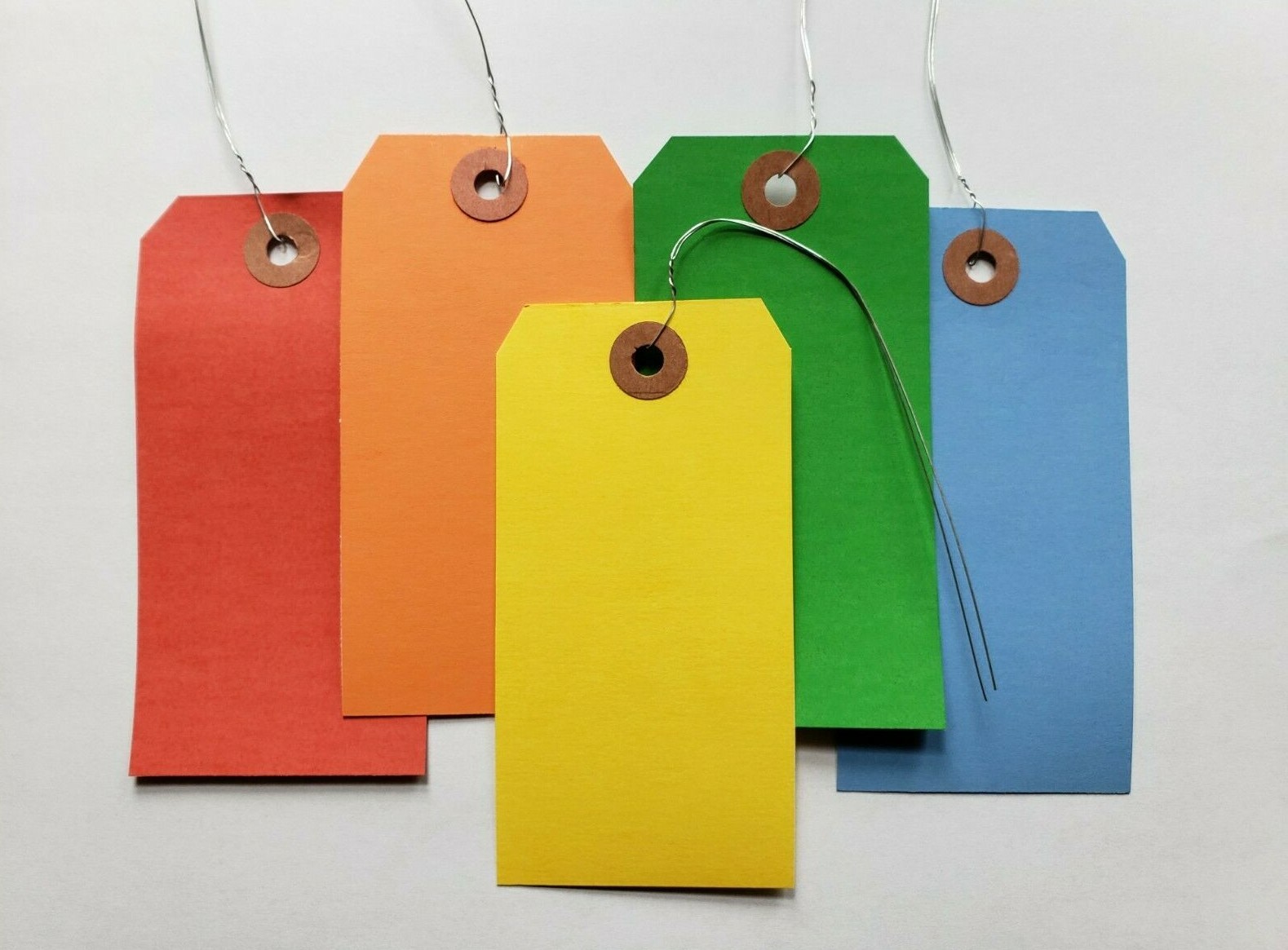 100 Tags 4 3/4″ x 2 3/8″ Size 5 Large Colored Shipping Hang with Wire Strung