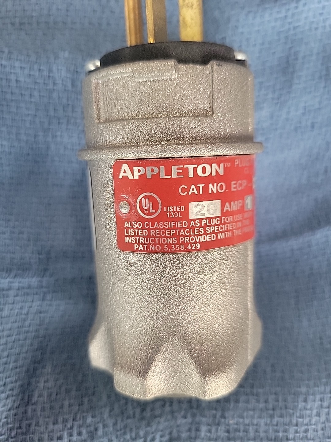 Appleton ECP2023 Model F 20 mp plug